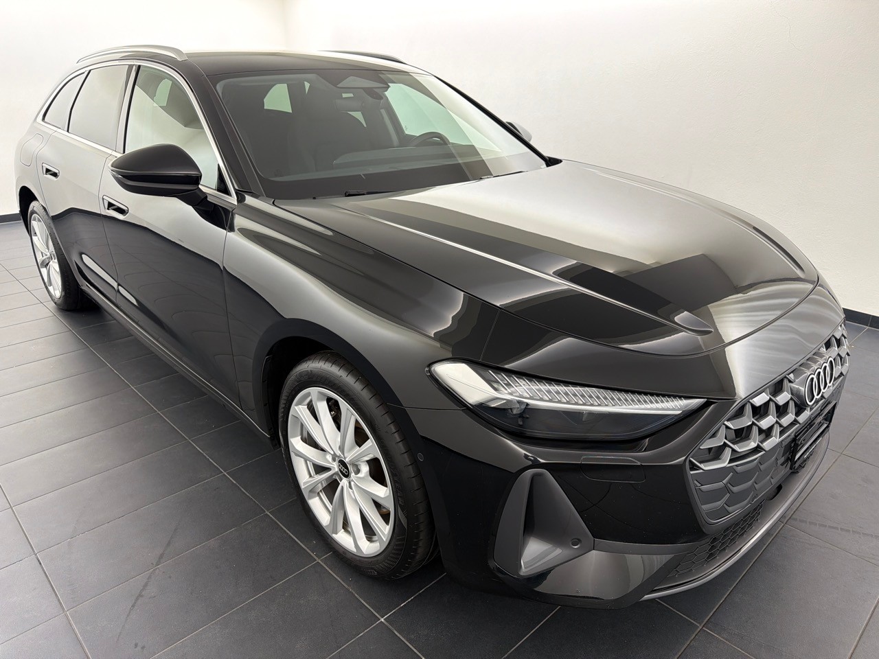 AUDI A5 Avant TDI 150kW Attra-image-3