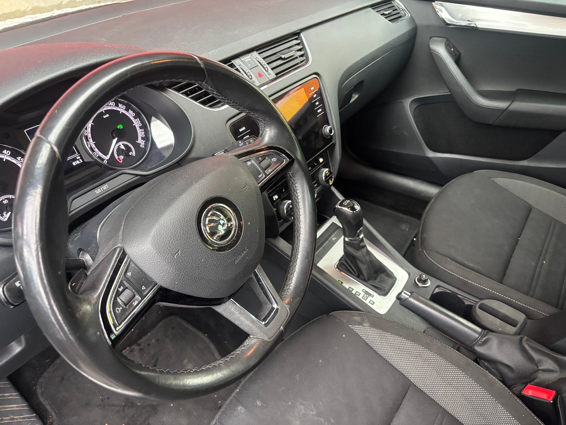 SKODA Octavia Combi 1.6 TDI Ambition DSG-image-3