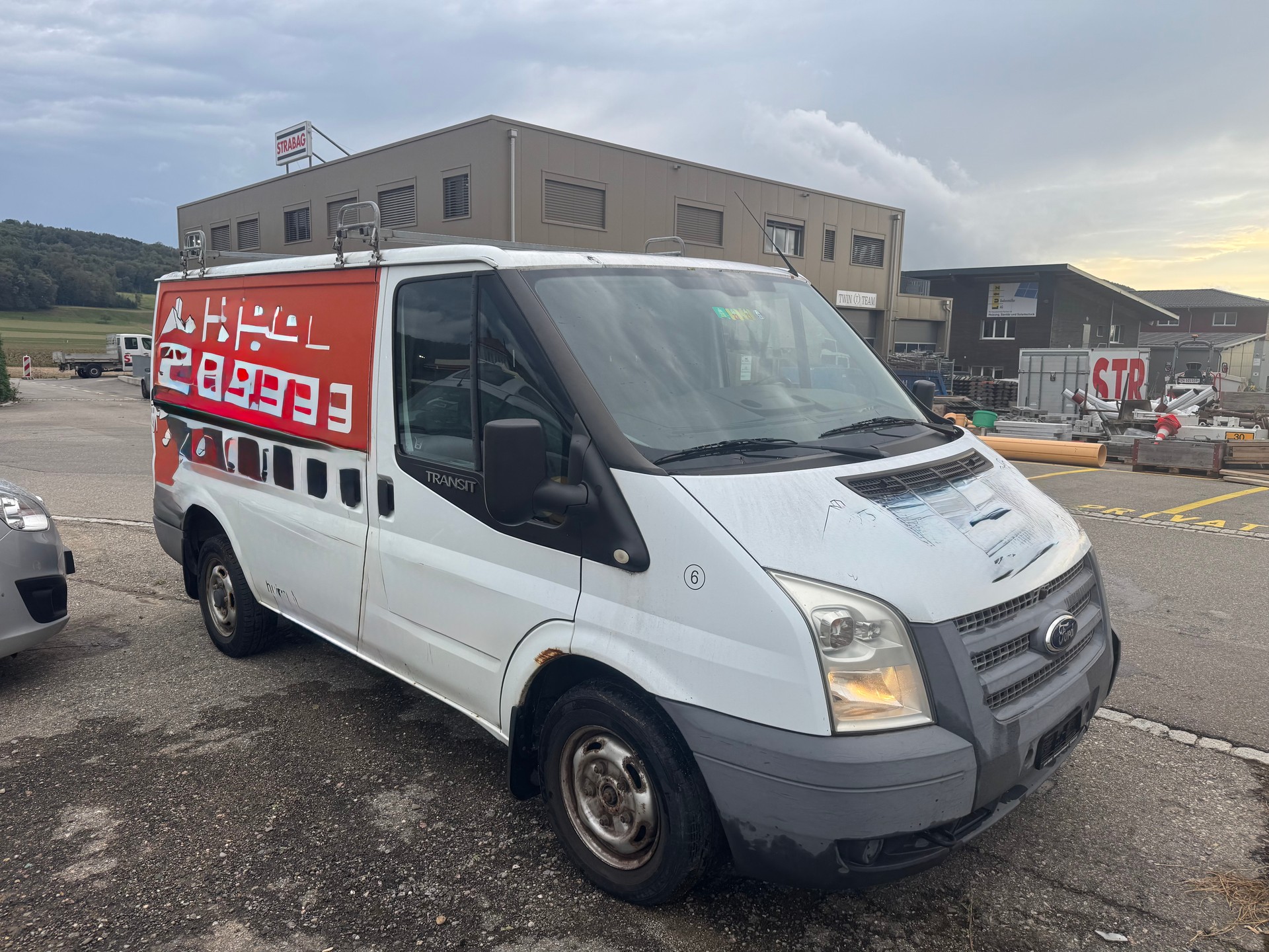 FORD Transit Van 260S Level 2-image-0