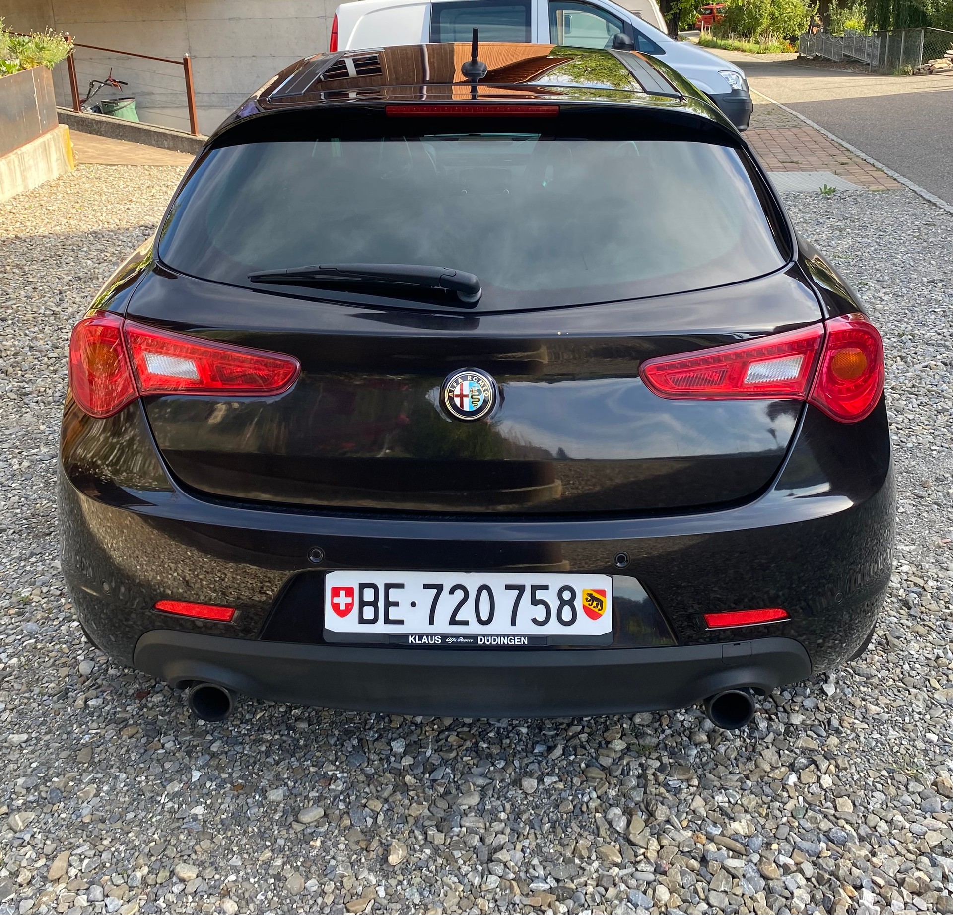 ALFA ROMEO 1750 TBi Quadrifogl. Verde TCT-image-3