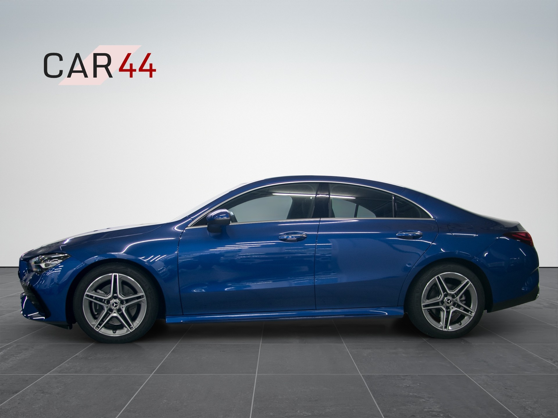 MERCEDES-BENZ CLA 220 d 8G-DCT-showroom-element-1