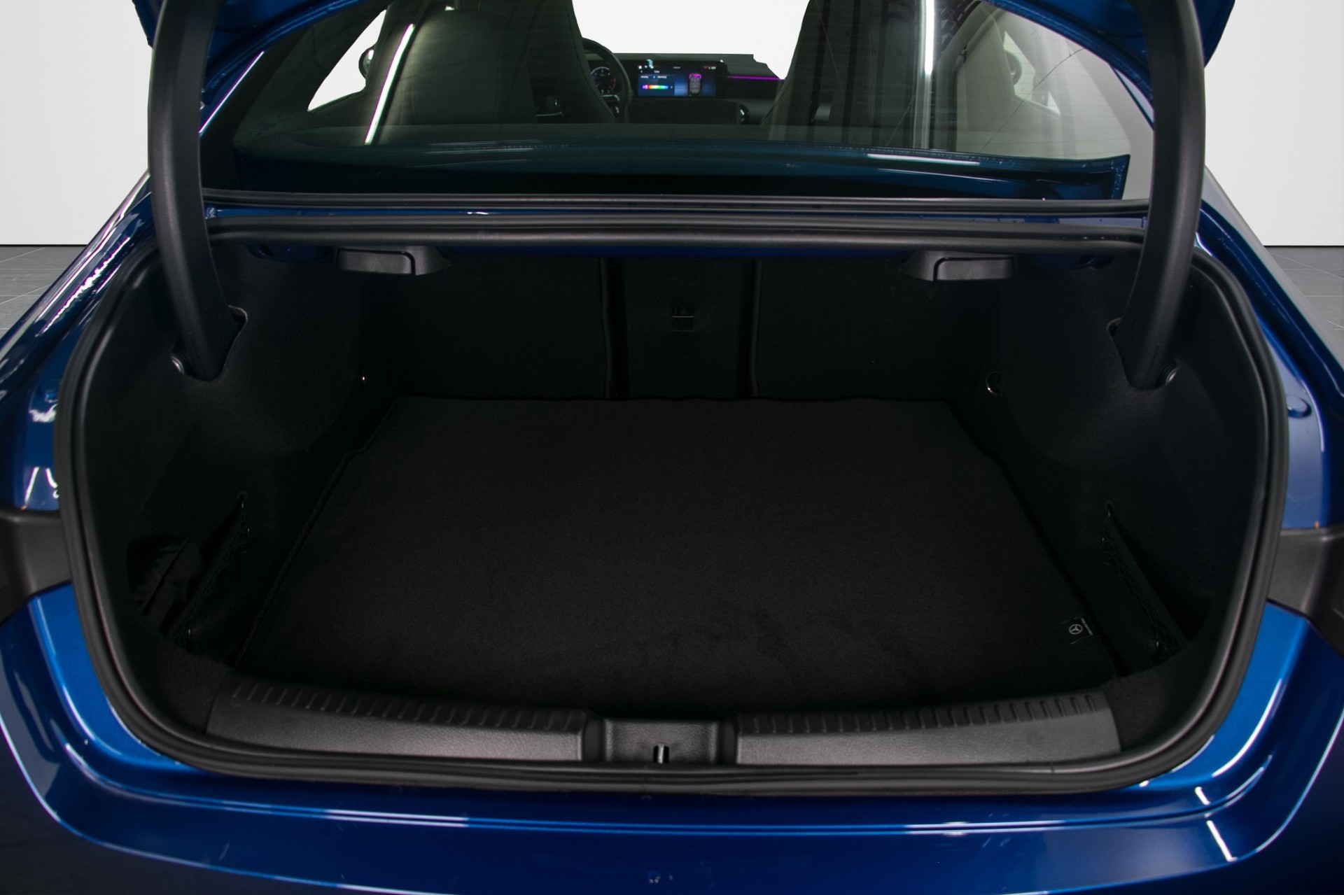 MERCEDES-BENZ CLA 220 d 8G-DCT-image-15