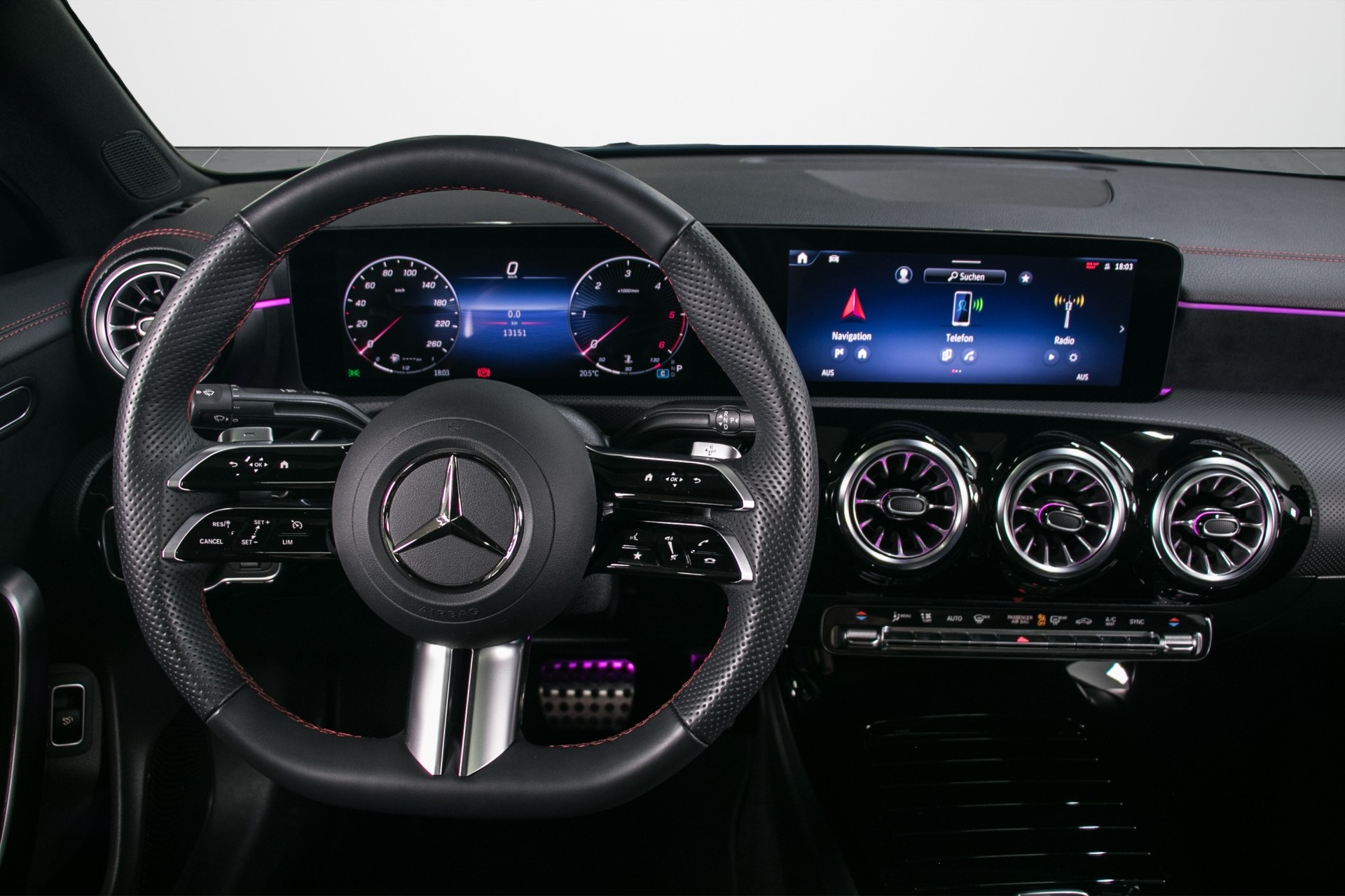 MERCEDES-BENZ CLA 220 d 8G-DCT-image-4