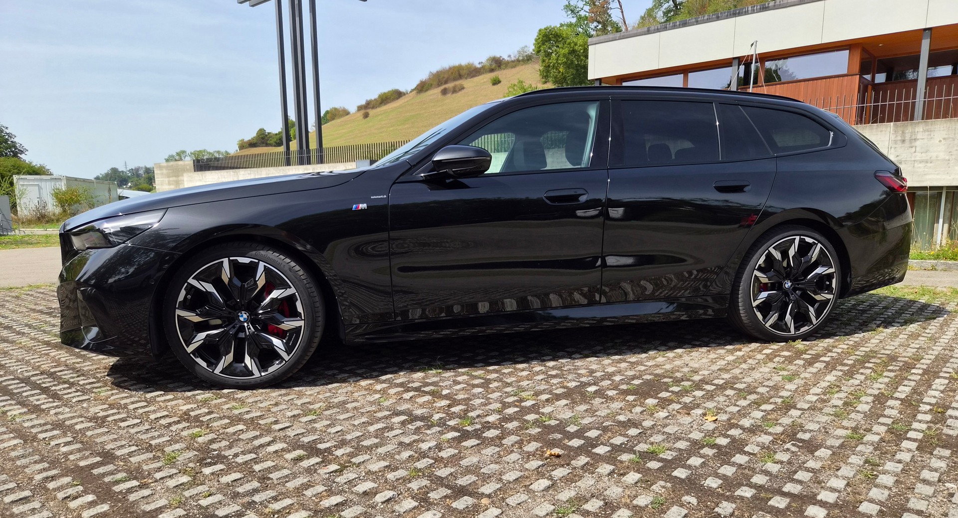 BMW 540d xDrive M Sport Pro-image-2