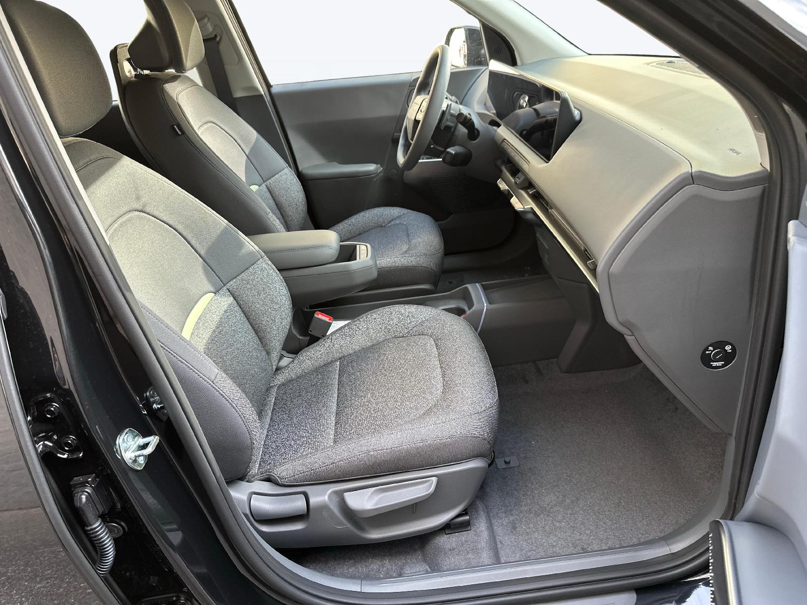 KIA EV2 61 kWh Air 4P-image-9