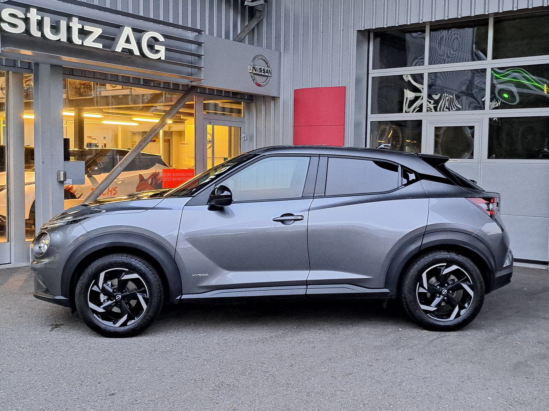NISSAN Juke 1.6 FHEV N-Connecta-image-6