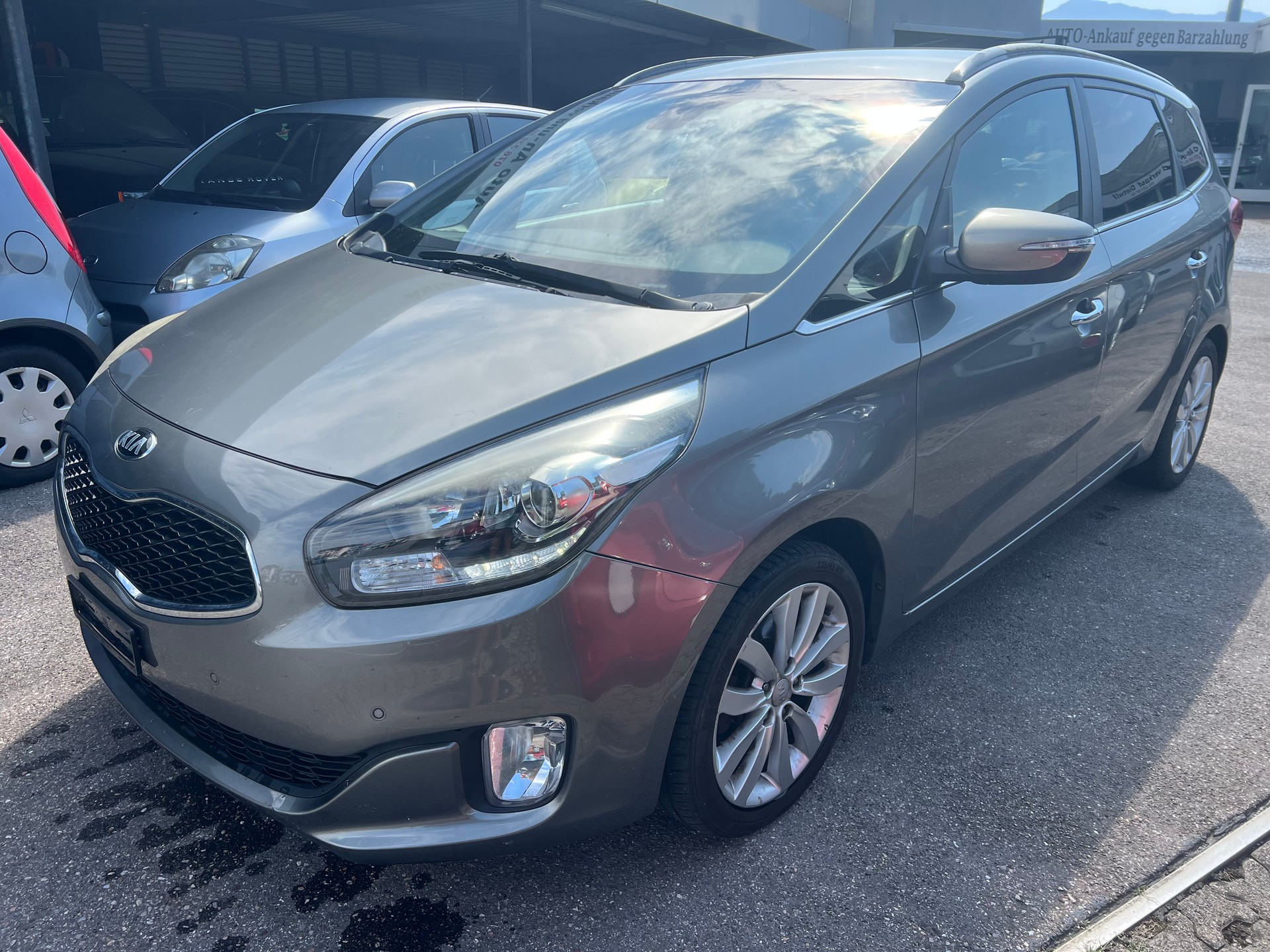 KIA Carens 1.7 CRDi Style-image-0