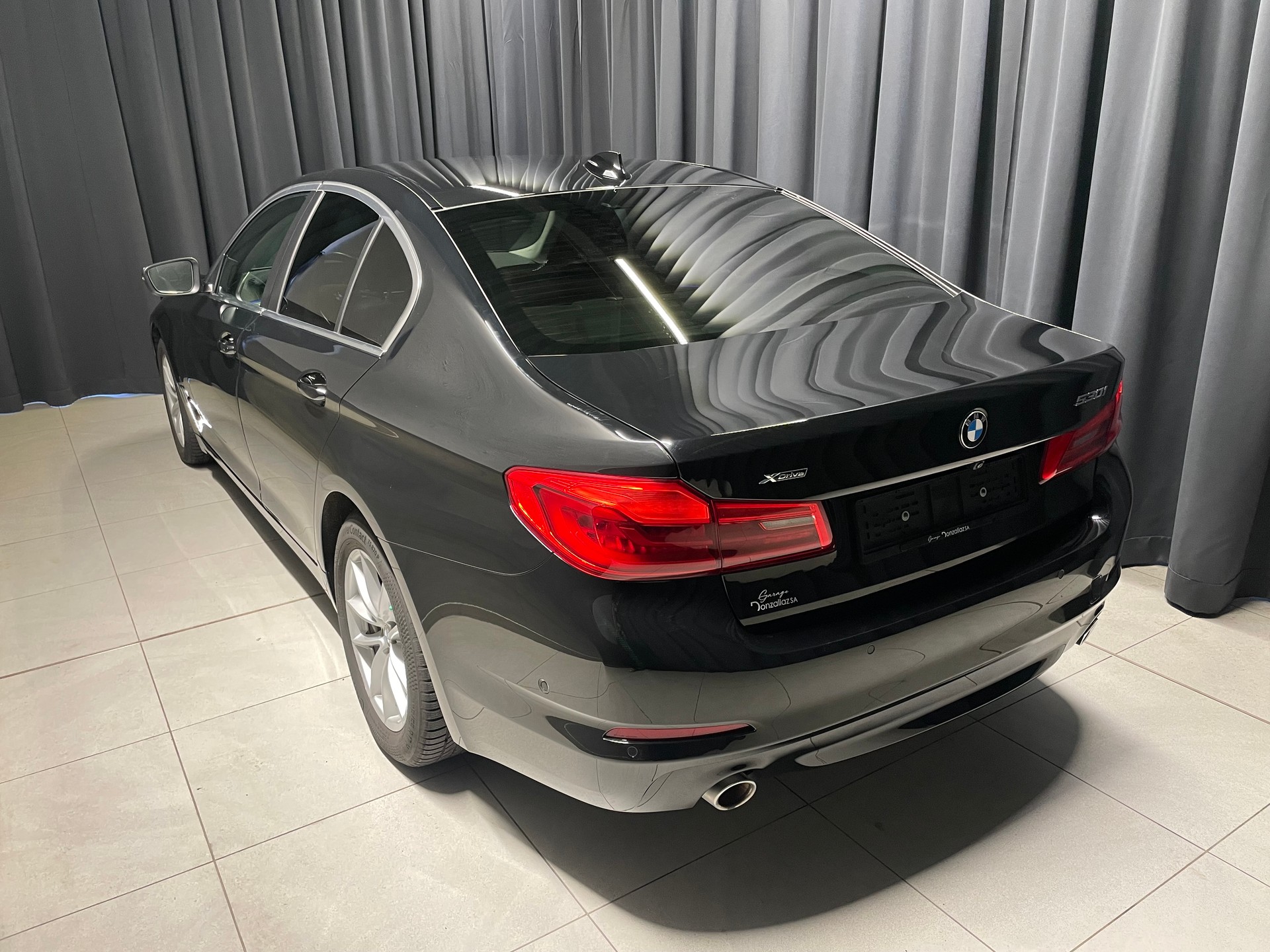 BMW 530i xDrive Steptronic Sport line (58)-image-3