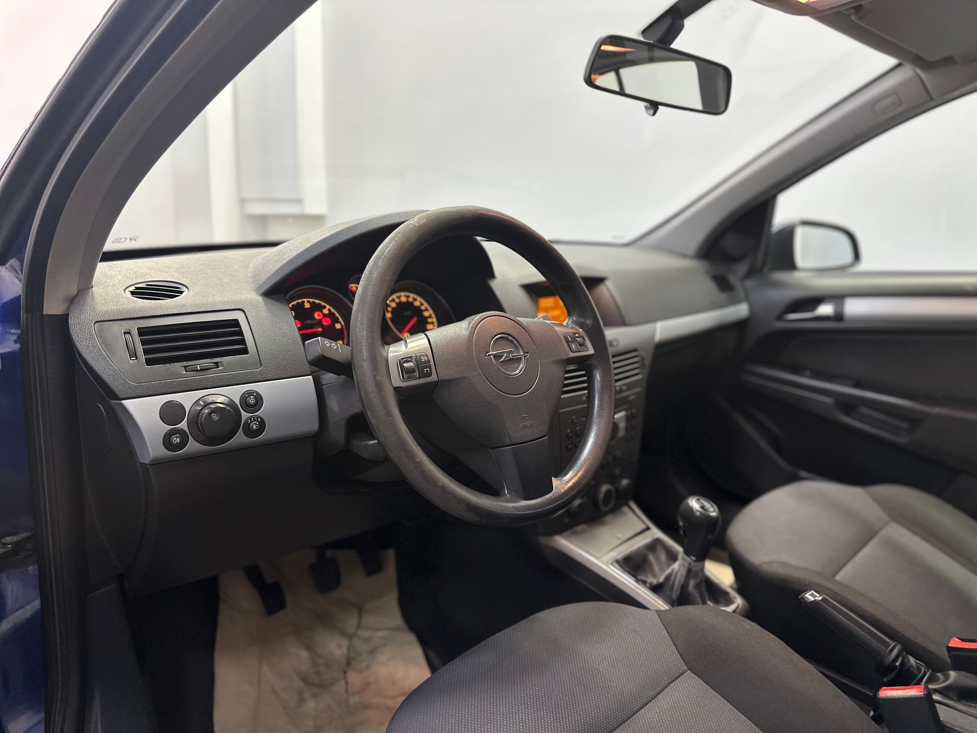 OPEL Astra 1.7 CDTi Enjoy-image-7