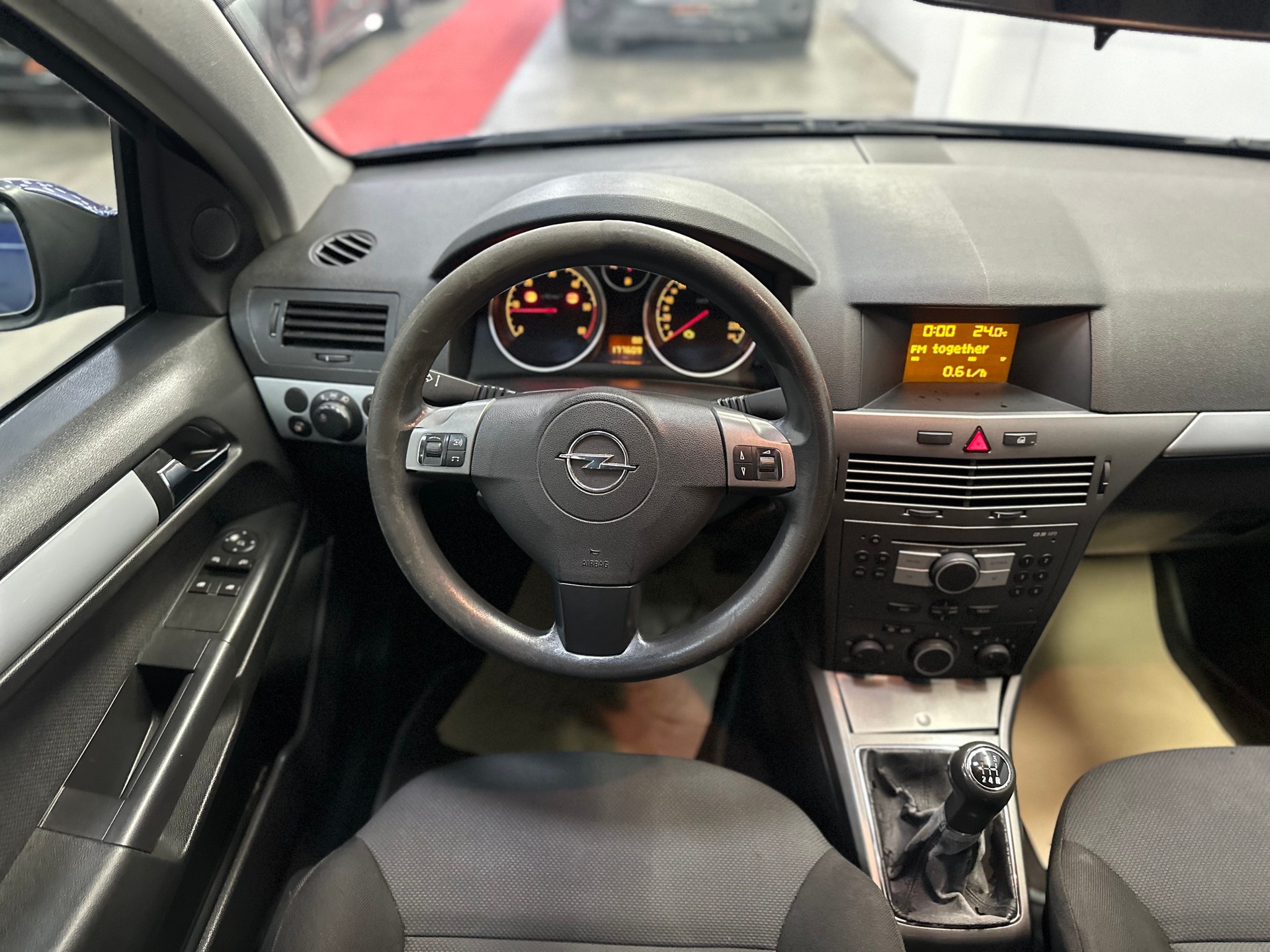 OPEL Astra 1.7 CDTi Enjoy-image-9