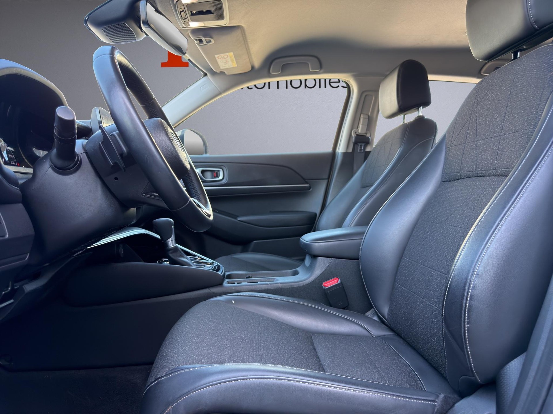 HONDA HR-V 1.5 i-MMD Advance-image-8