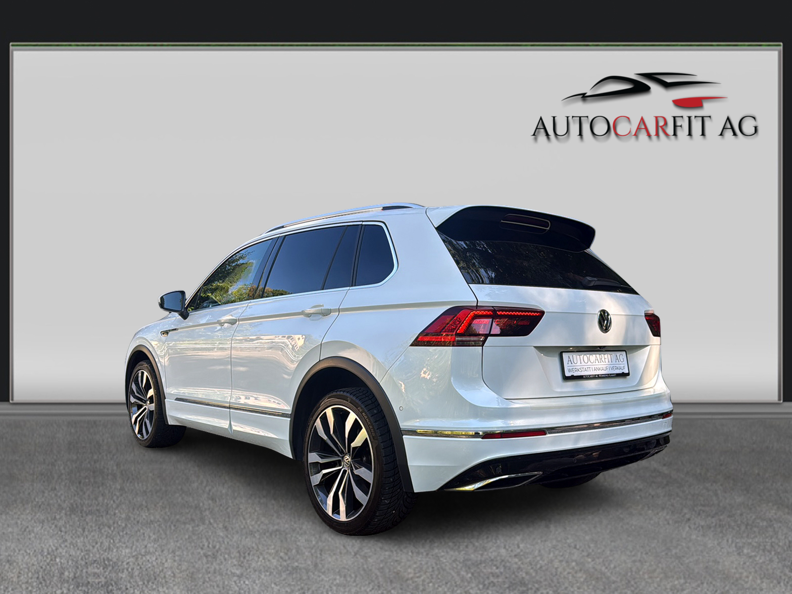 VW Tiguan 2.0 TDI SCR Highline 4Motion DSG-image-3