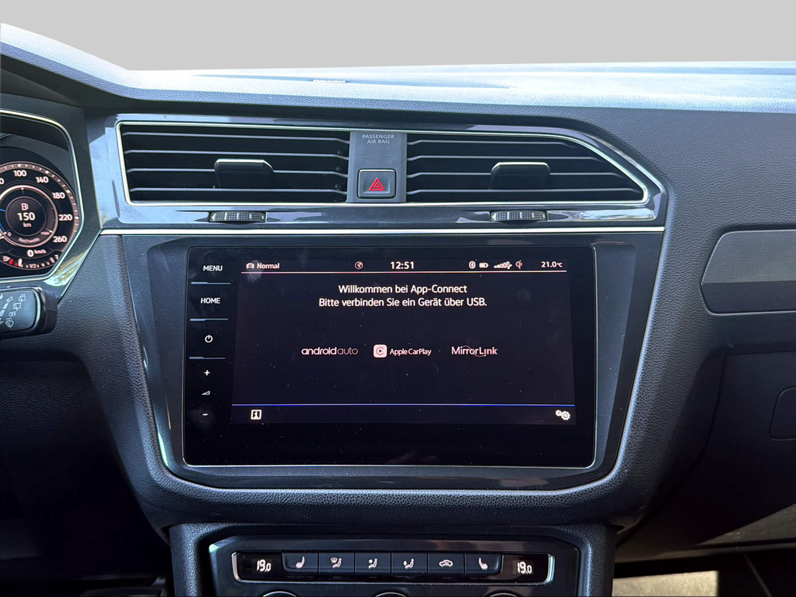 VW Tiguan 2.0 TDI SCR Highline 4Motion DSG-image-13