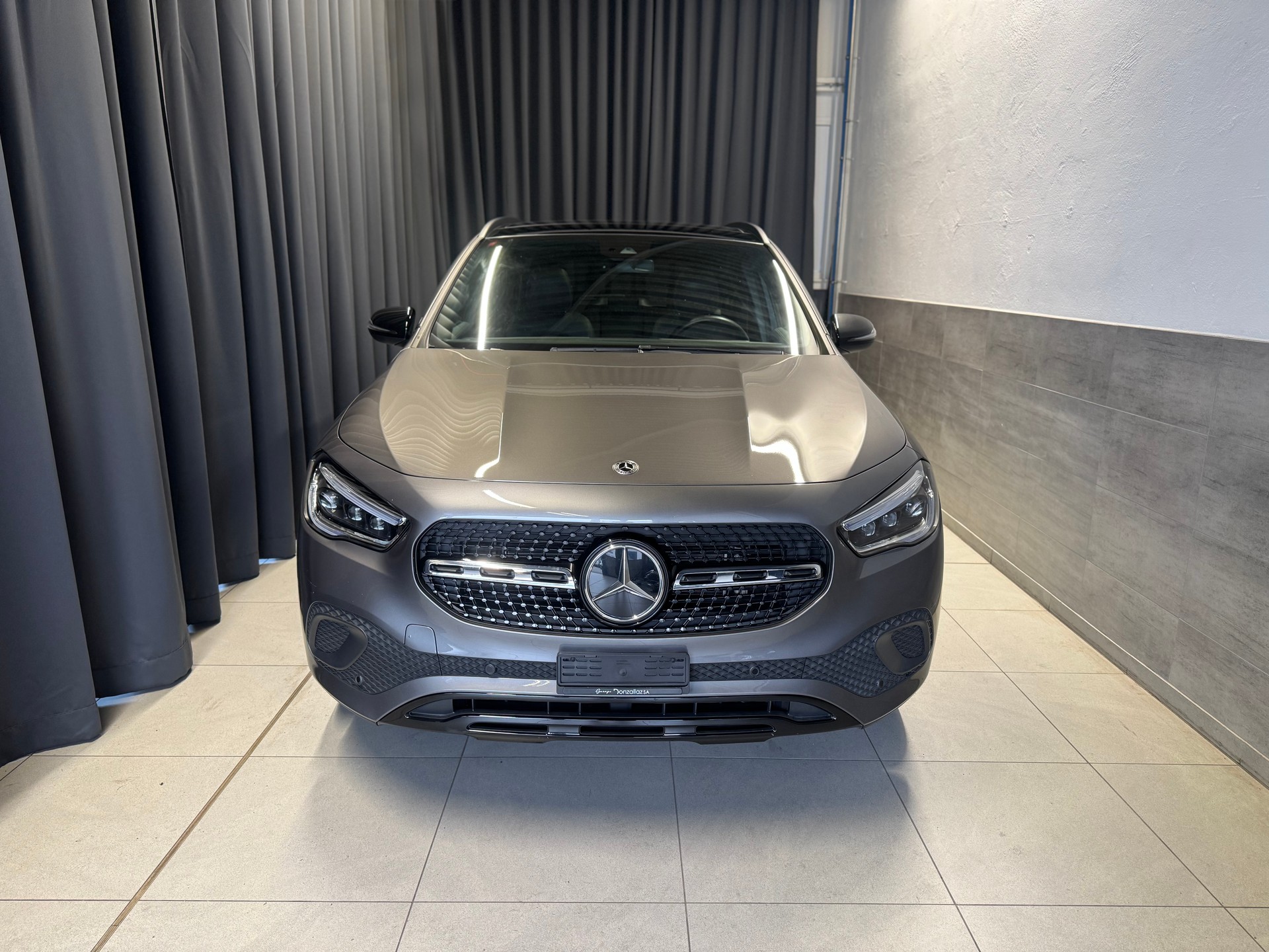 MERCEDES-BENZ GLA 250e Progressive 8G-DCT (46)-image-1