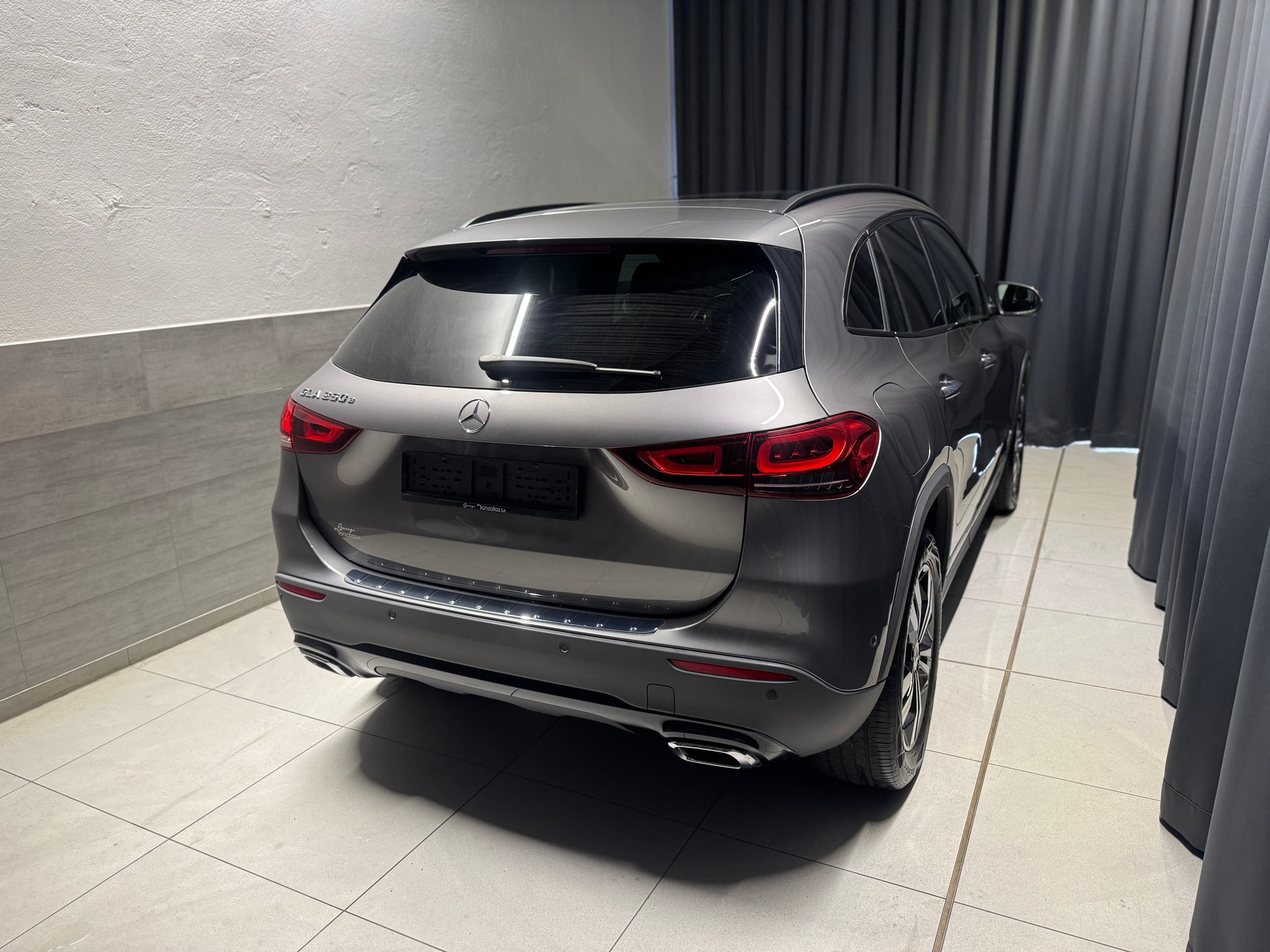 MERCEDES-BENZ GLA 250e Progressive 8G-DCT (46)-image-5