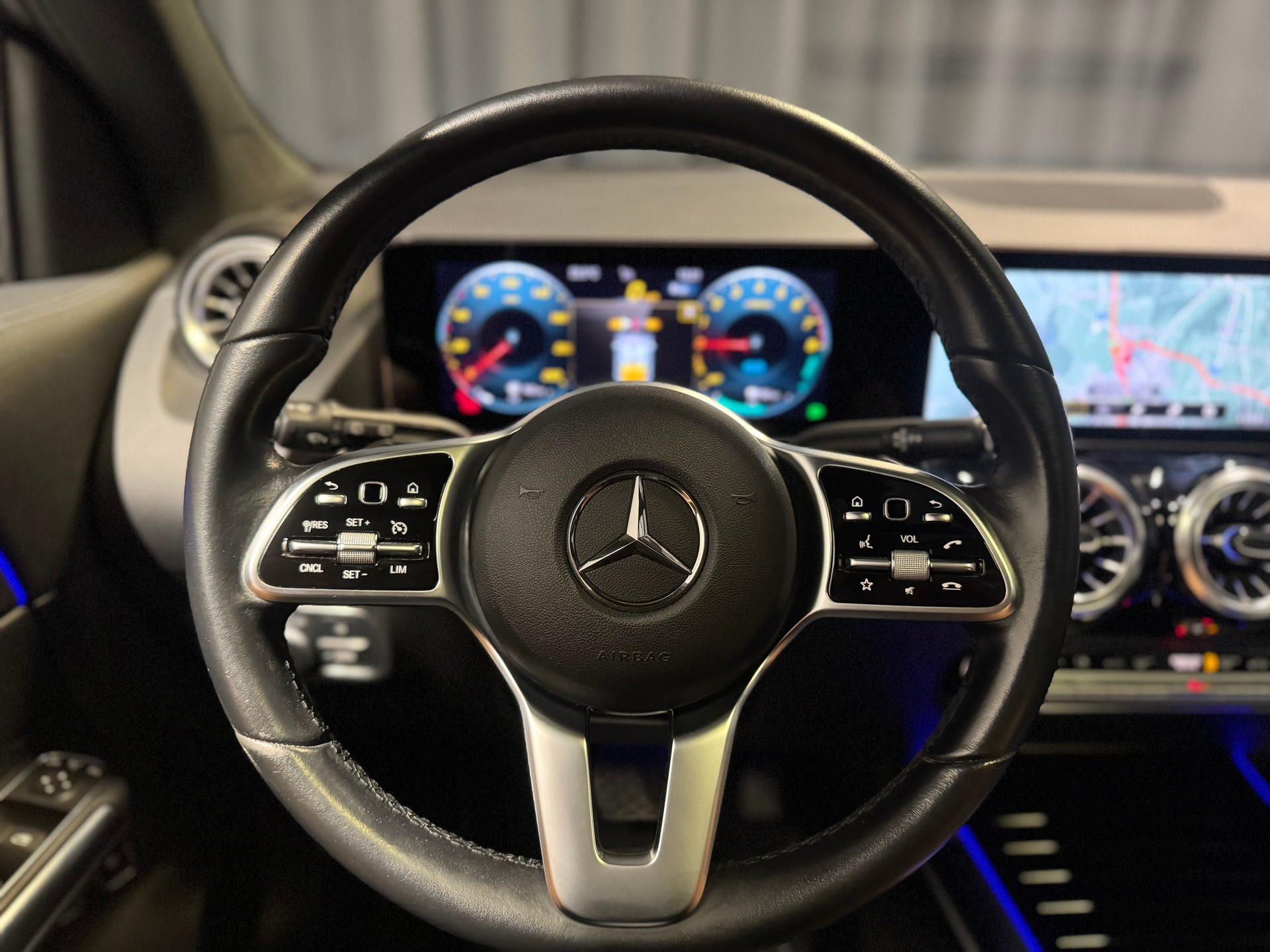 MERCEDES-BENZ GLA 250e Progressive 8G-DCT (46)-image-10