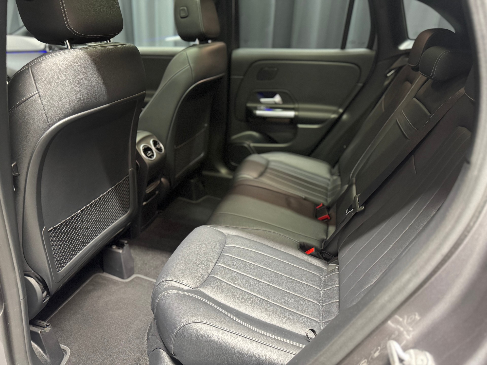 MERCEDES-BENZ GLA 250e Progressive 8G-DCT (46)-image-7
