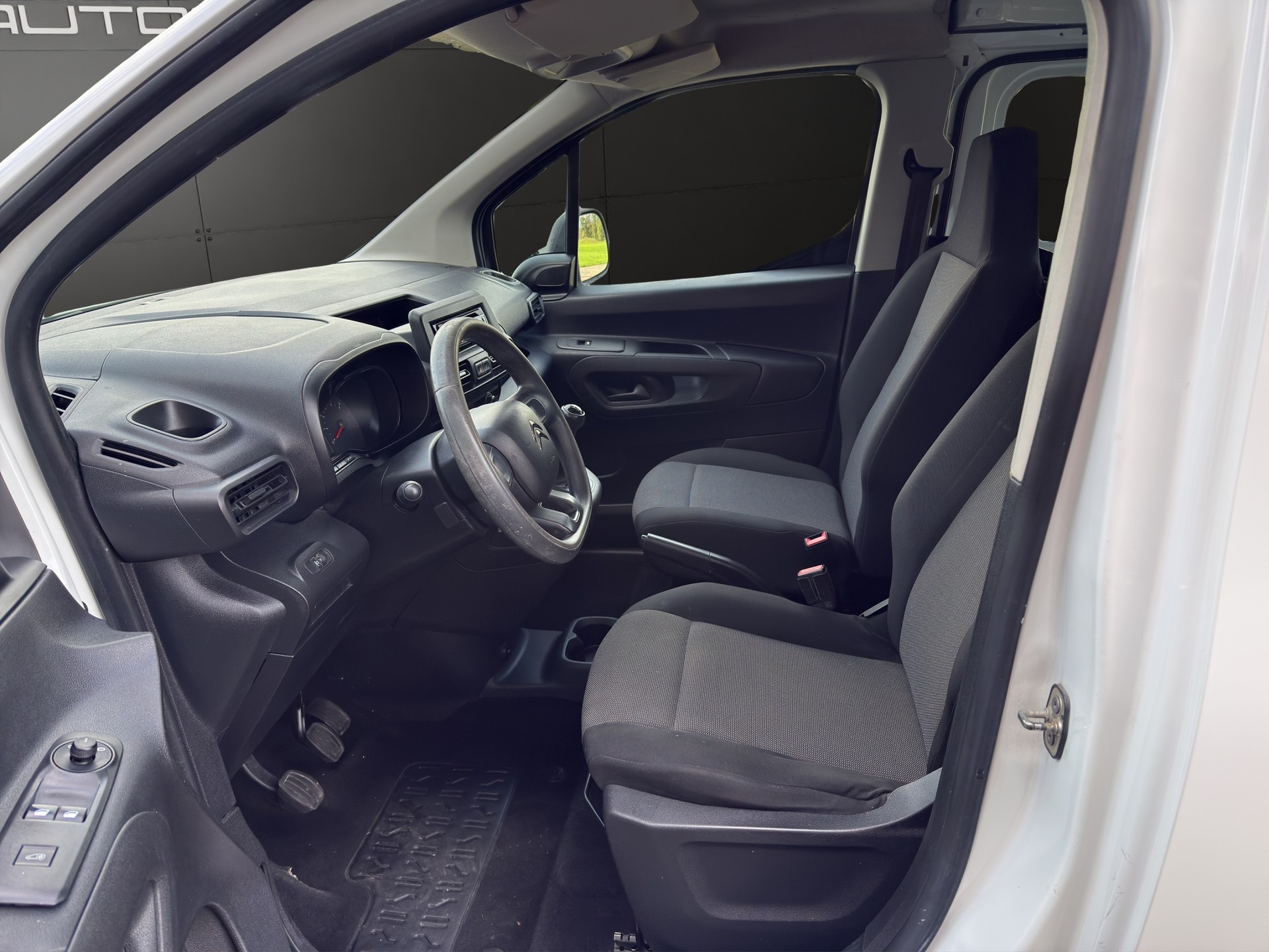 CITROEN Berlingo Van 1.5 Blue HDi 75 Control 650kg-image-3
