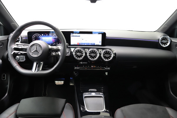 MERCEDES-BENZ A 220 d 8G-DCT-image-9