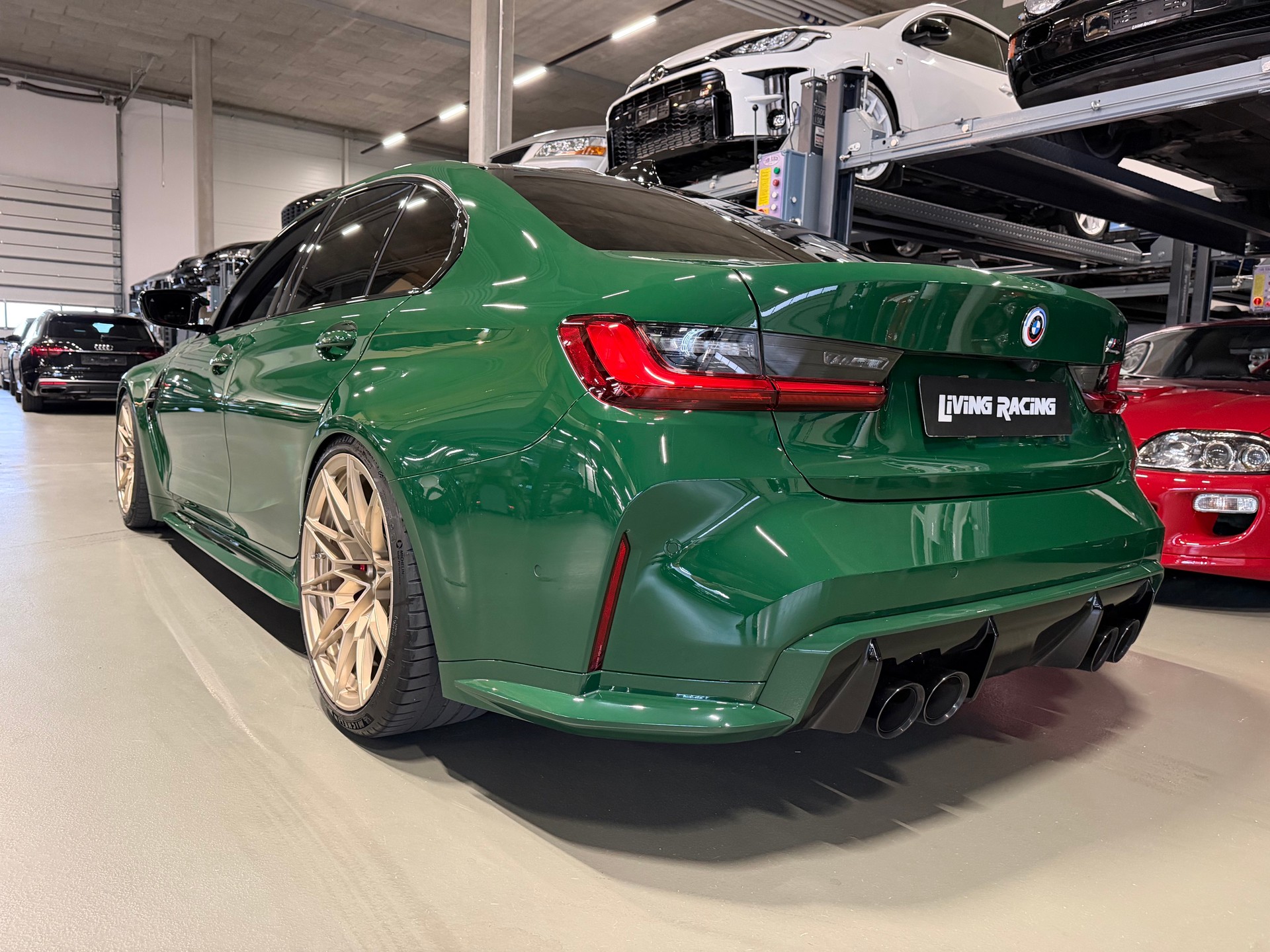 BMW M3 Competition M xDrive *Ind. Irish racing green*-image-2