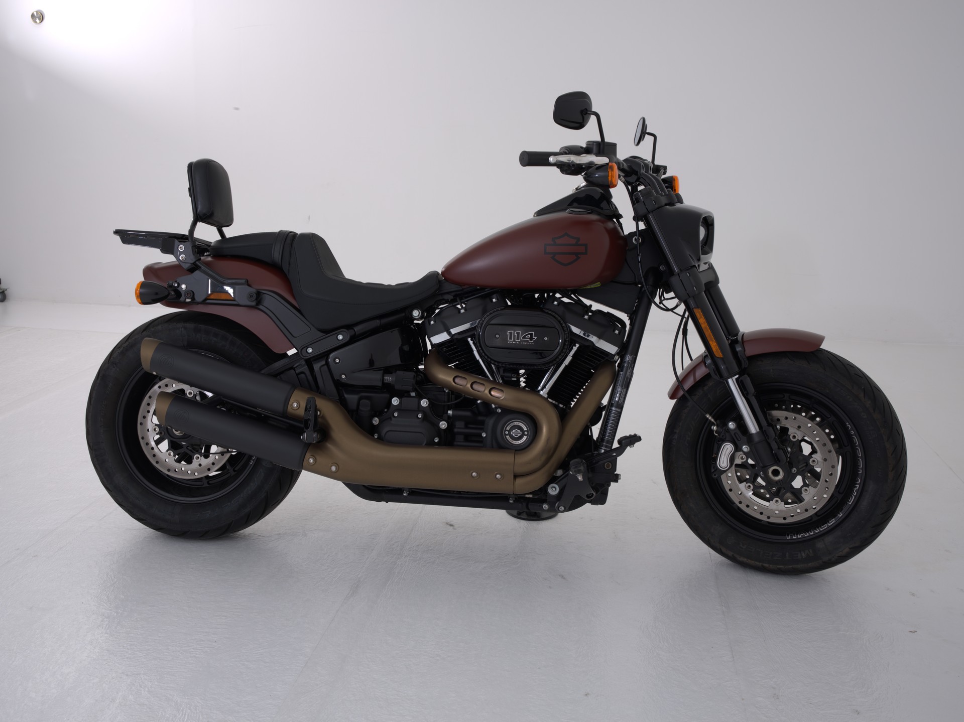 HARLEY-DAVIDSON FXFBS Fat Bob 114 ABS-showroom-element-1