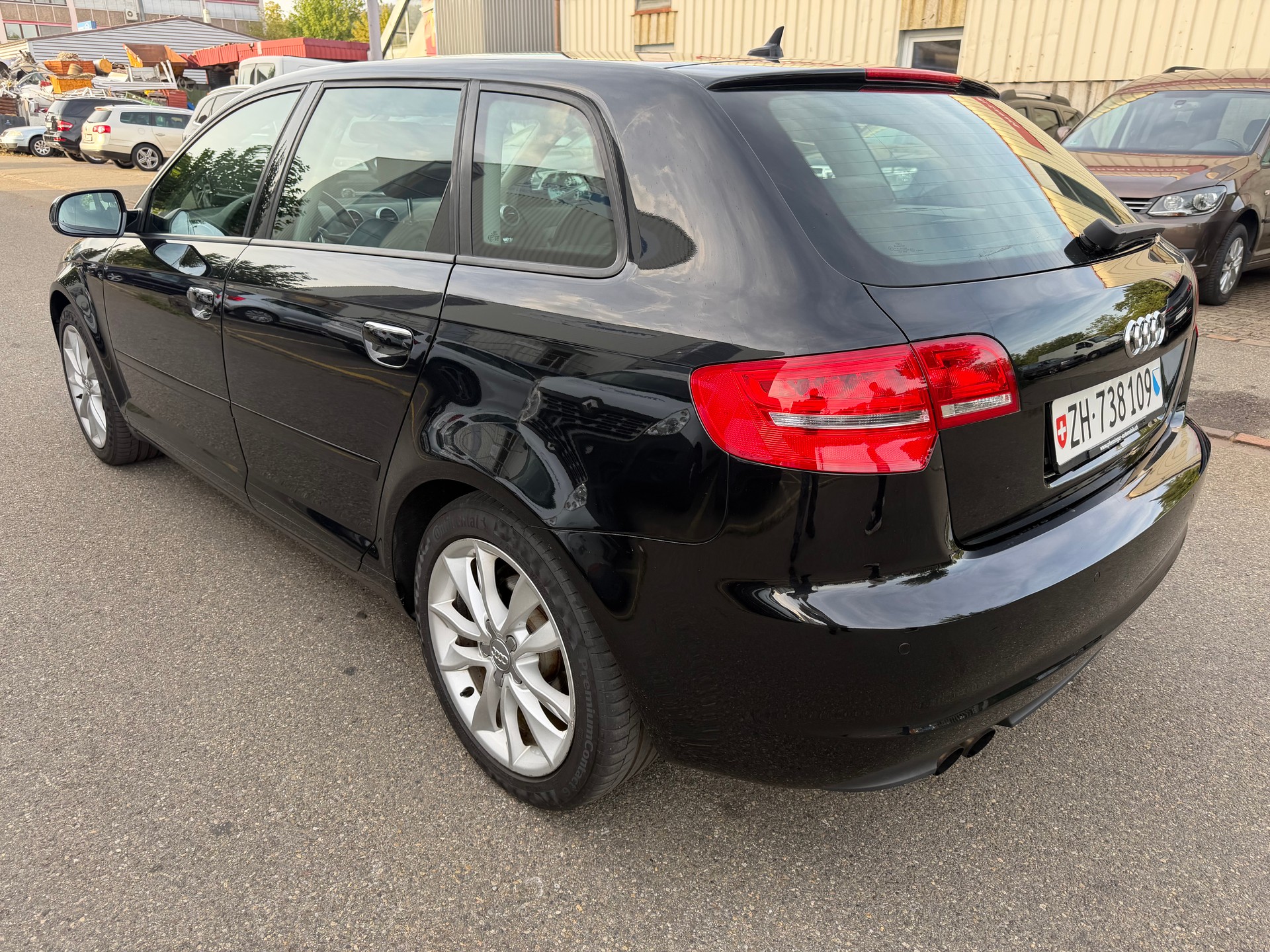 AUDI A3 Sportback 2.0 TFSI Style quattro S-tronic-image-3