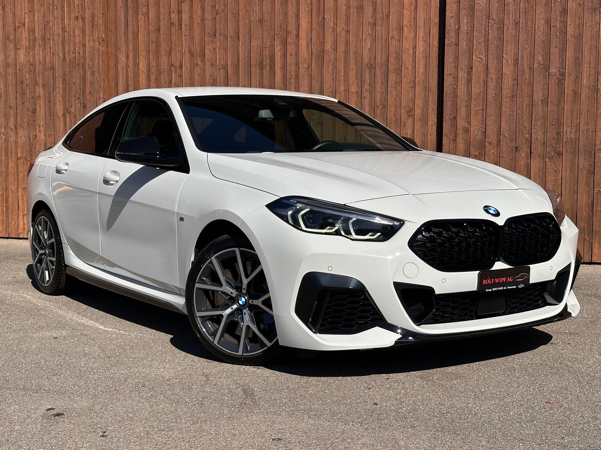 Car photo