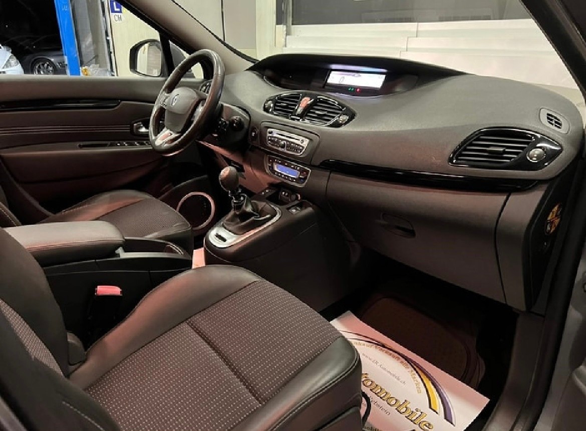 RENAULT Scénic 1.6 dCi Dynamique-image-9