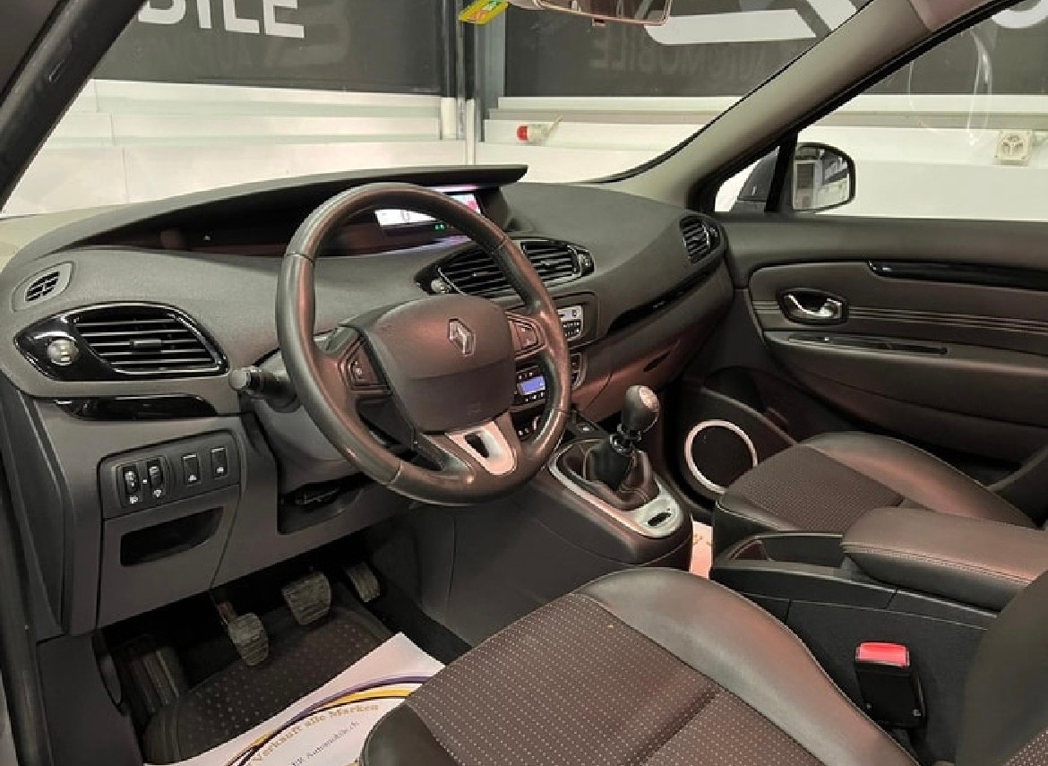 RENAULT Scénic 1.6 dCi Dynamique-image-8
