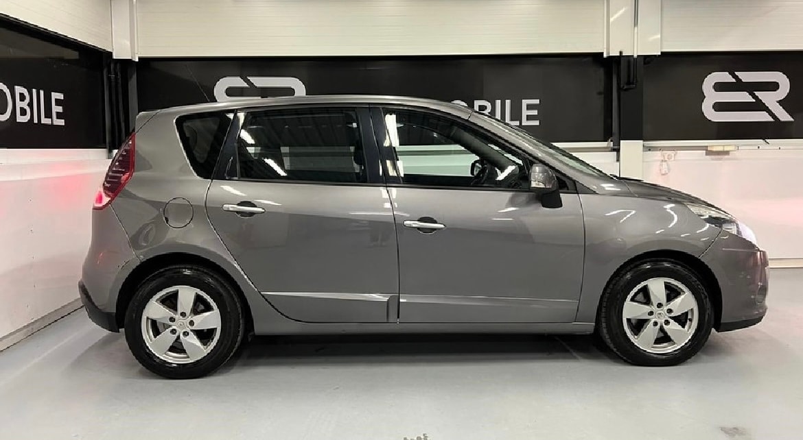 RENAULT Scénic 1.6 dCi Dynamique-image-7