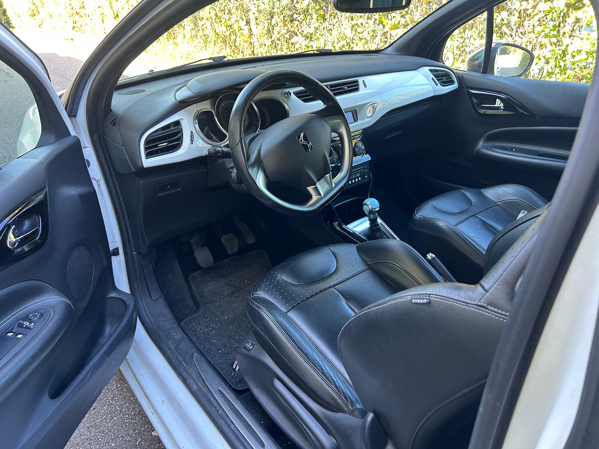 DS AUTOMOBILES DS3 1.6 VTi SO Chic-image-5