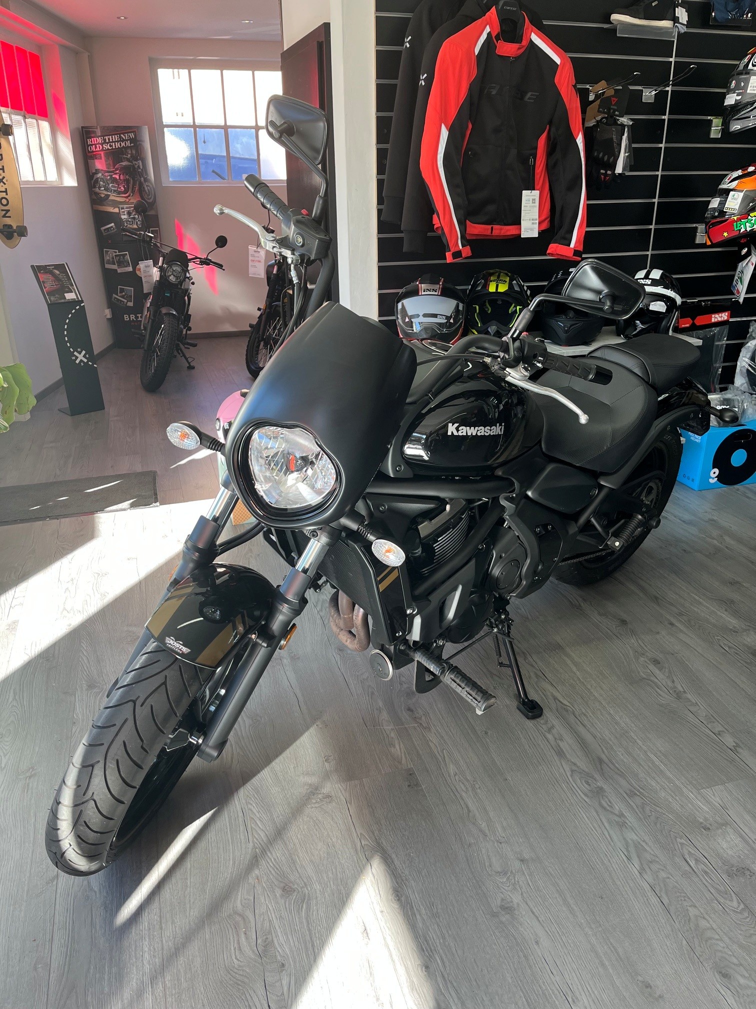 KAWASAKI Vulcan S ABS - GRATIS LIEFERUNG*-showroom-element-2