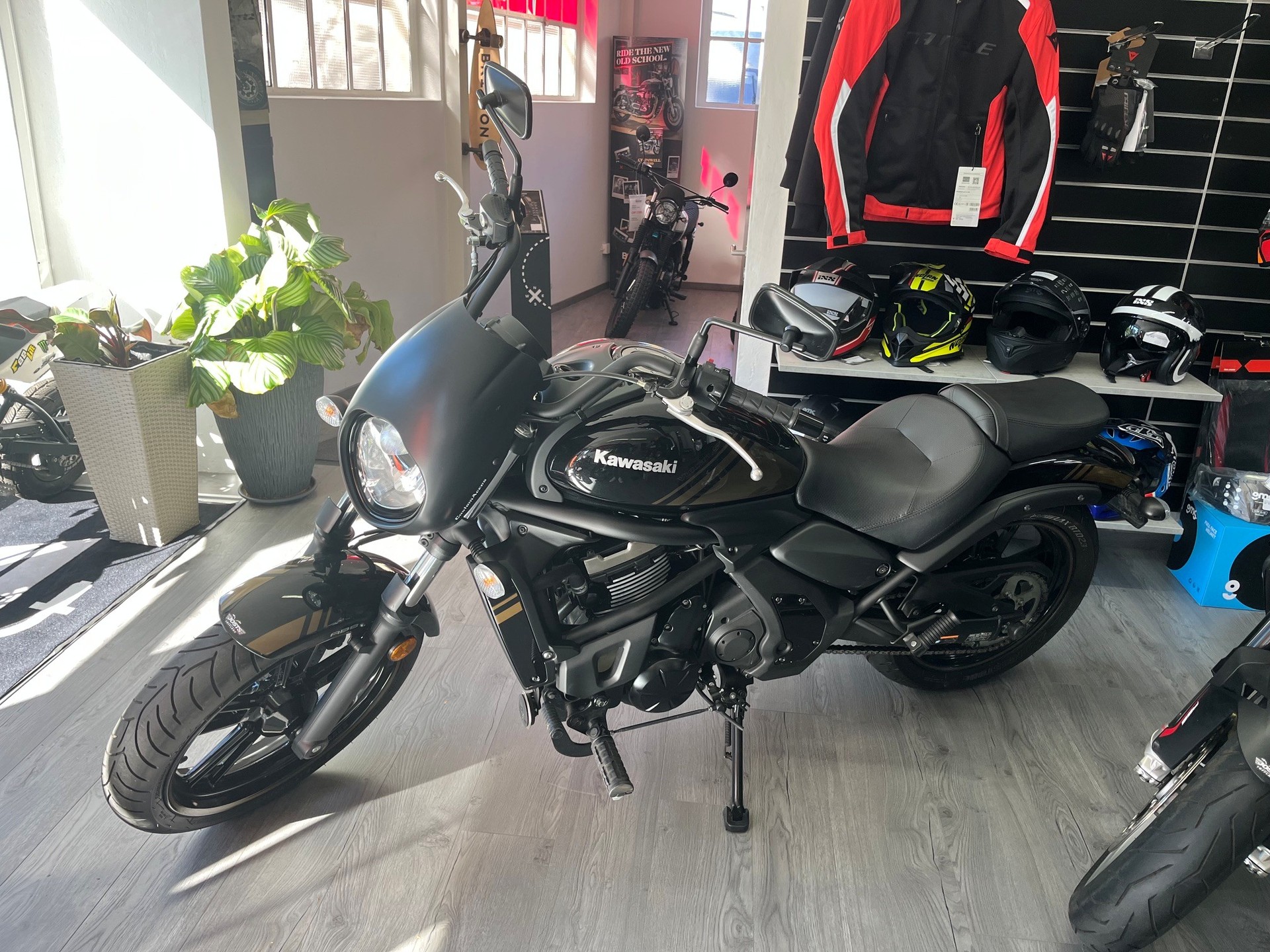 KAWASAKI Vulcan S ABS - GRATIS LIEFERUNG*-showroom-element-1