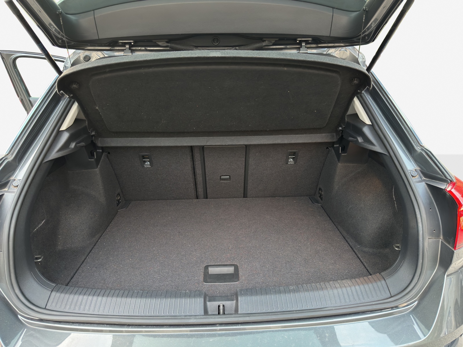 VW T-Roc 2.0 TSI Advance DSG 4Motion-image-12