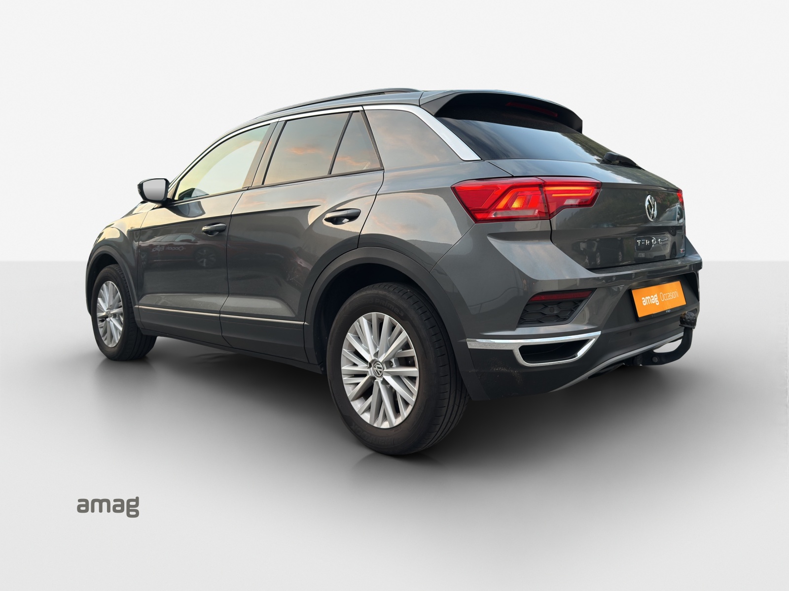 VW T-Roc 2.0 TSI Advance DSG 4Motion-image-2