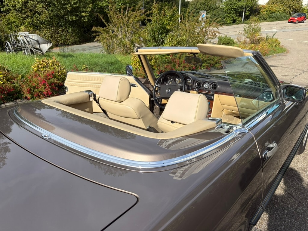MERCEDES-BENZ SL 300-image-8