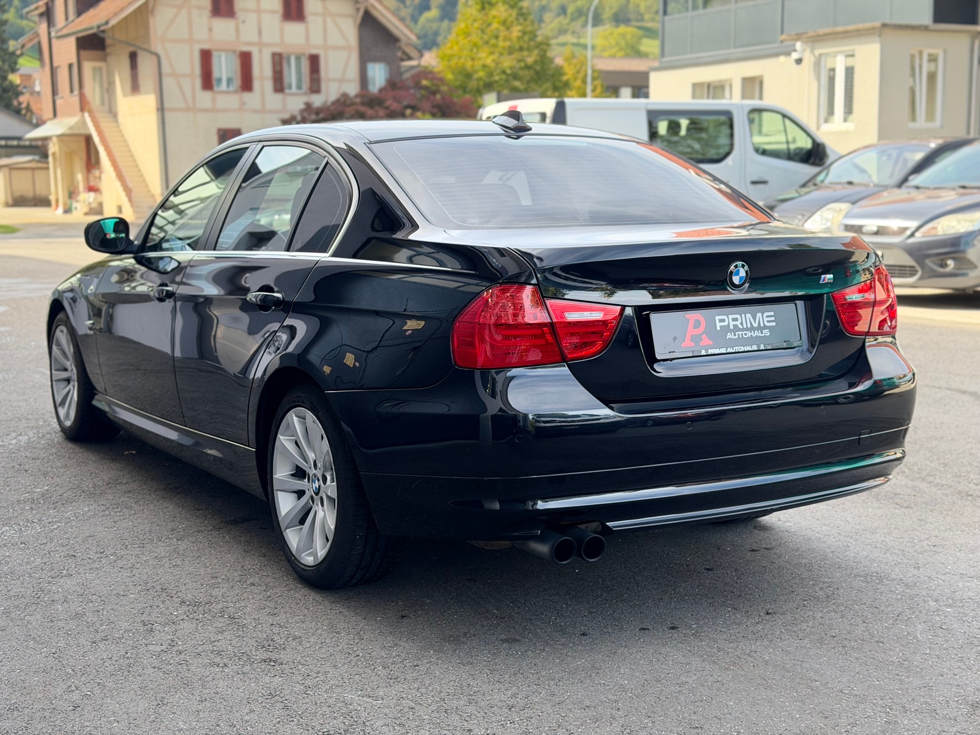 BMW 325i x-Drive Steptronic-image-4