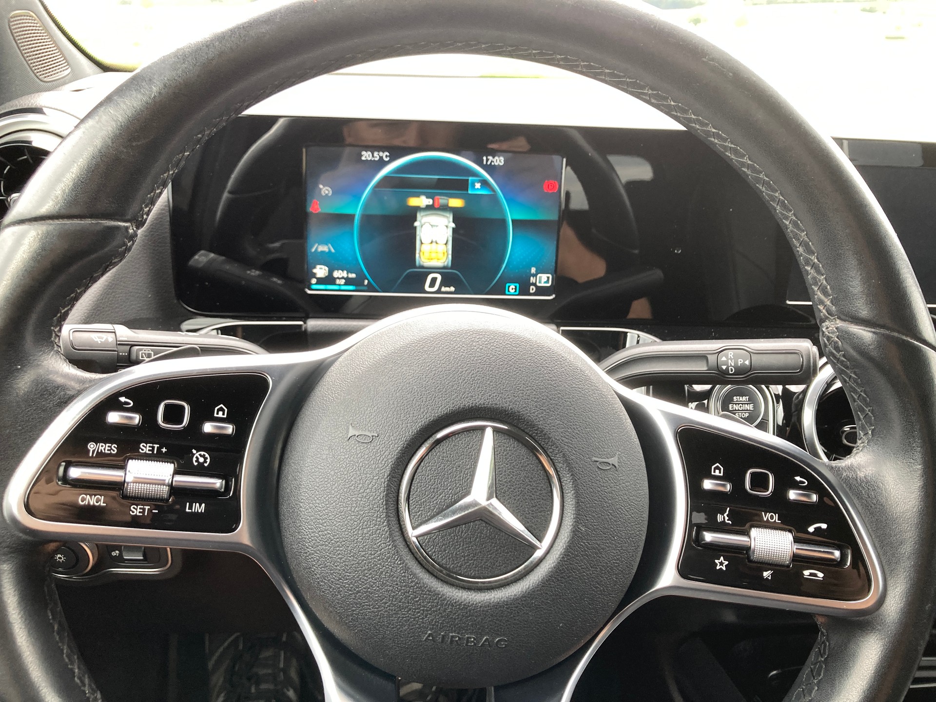 MERCEDES-BENZ B 200 d Night Star 8G-DCT-image-10