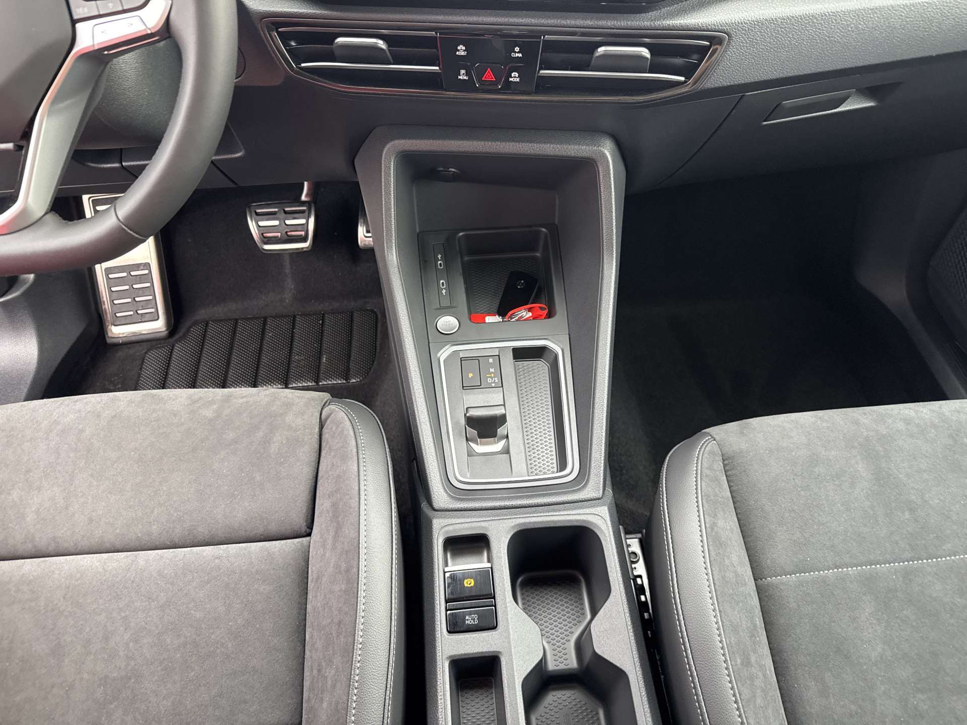 VW Caddy Maxi 1.5 TSi PHEV Style 7-Plätzer 204PS DSG-Automat-image-11