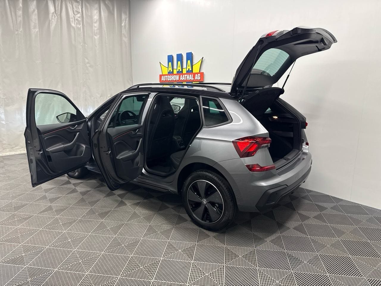 SKODA Kamiq 1.5 TSI Monte Carlo DSG-image-13