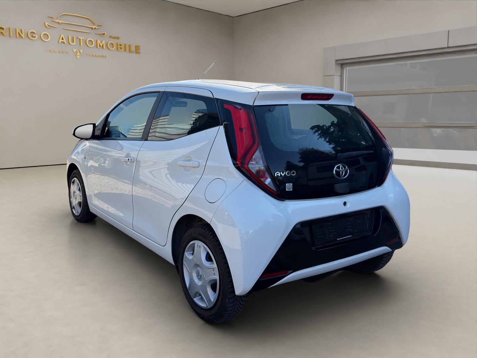 TOYOTA Aygo 1.0 VVT-i x-play X-shift-image-3