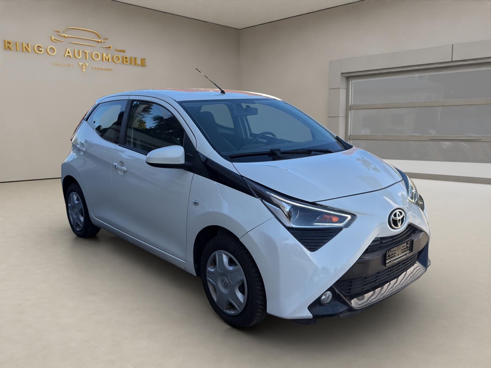 TOYOTA Aygo 1.0 VVT-i x-play X-shift-image-0