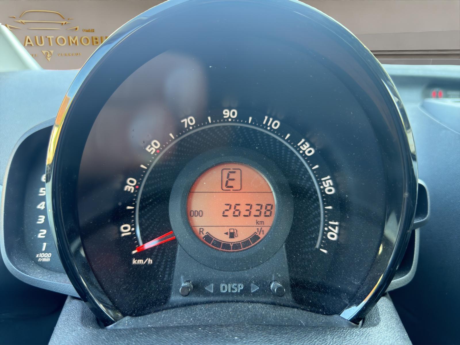 TOYOTA Aygo 1.0 VVT-i x-play X-shift-image-7