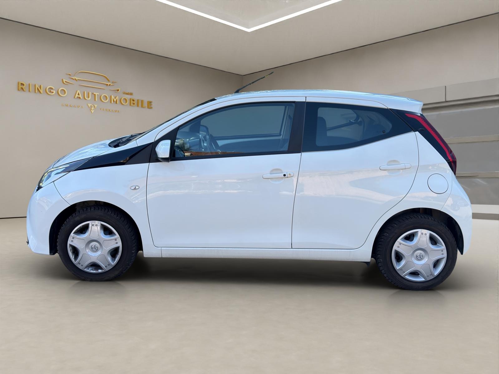 TOYOTA Aygo 1.0 VVT-i x-play X-shift-image-2
