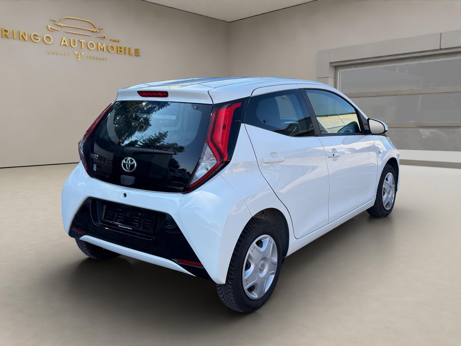 TOYOTA Aygo 1.0 VVT-i x-play X-shift-image-5