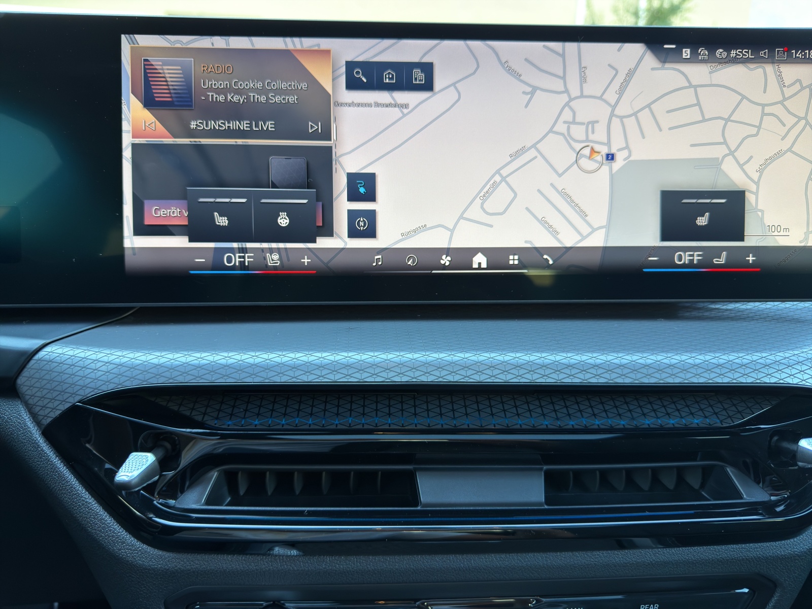 BMW i4 xDrive40-image-19