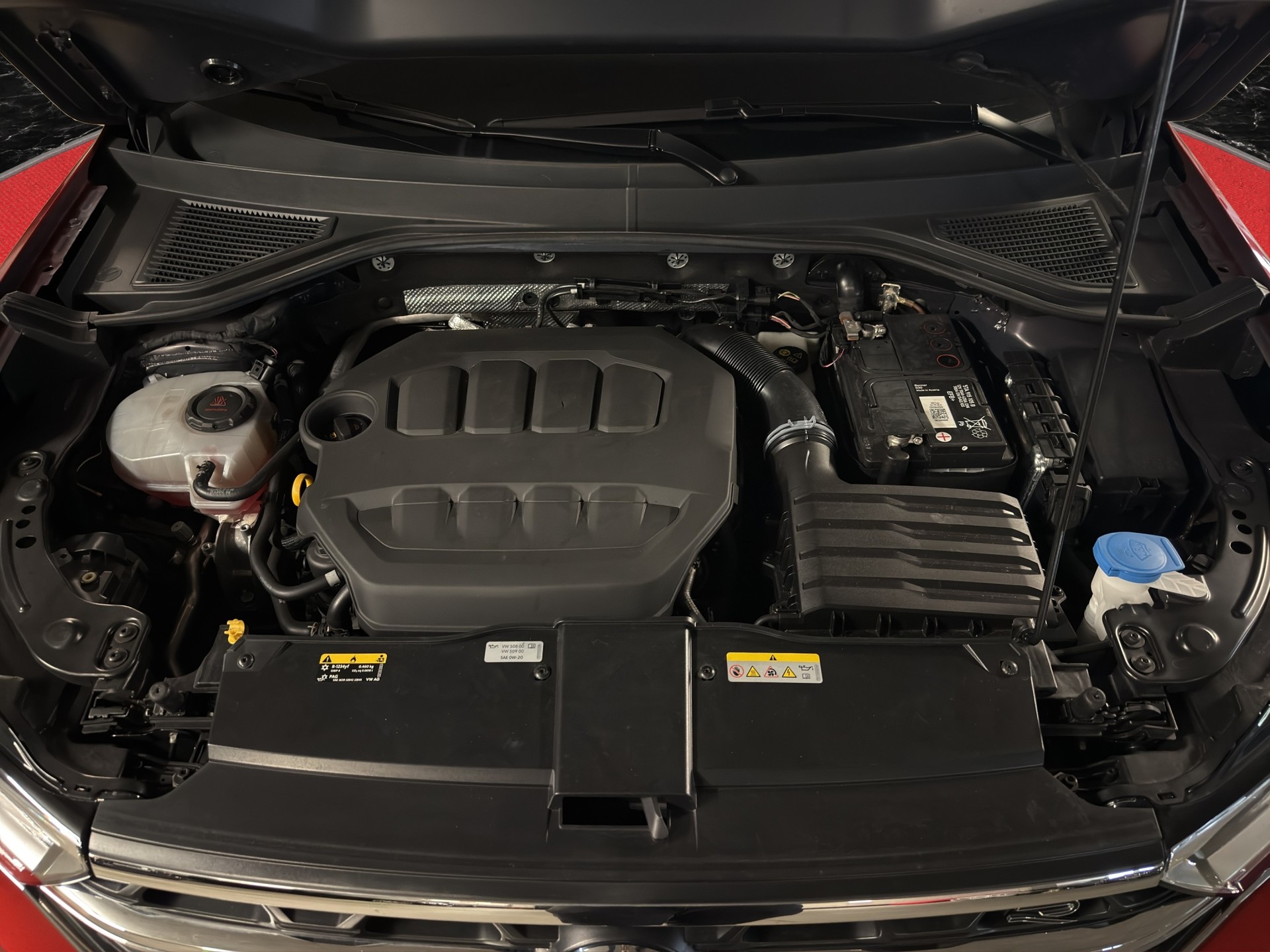 VW T-Roc 2.0 TSI R-Line DSG 4Motion-image-13