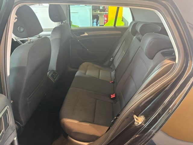 VW Golf 1.0 TSI Swiss Line Plus DSG-image-12