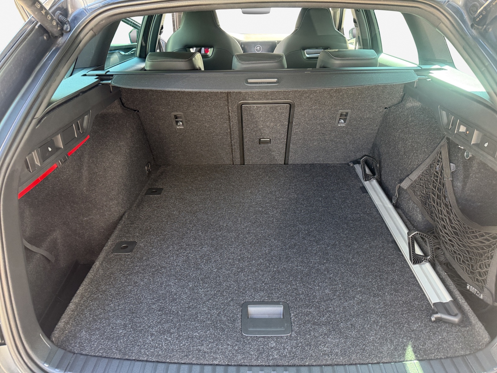 SKODA Octavia Combi 2.0 TSI DSG RS-image-12