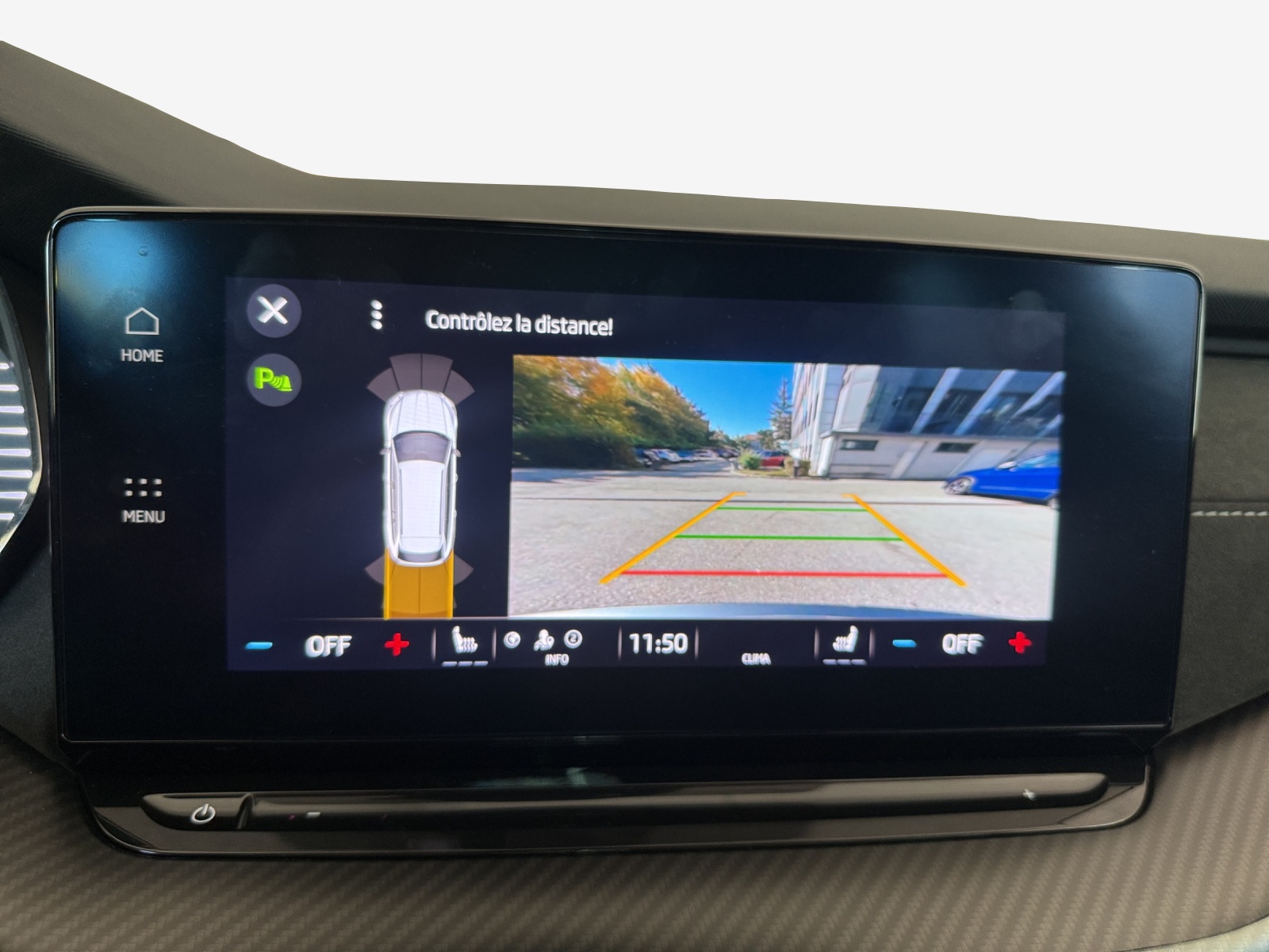 SKODA Octavia Combi 2.0 TSI DSG RS-image-13
